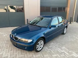 Blau Gebraucht 2002 BMW 318 Limousine | 2.500 € (Guter Preis)