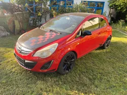Rot Gebraucht 2011 Opel Corsa Edition Limousine | 3.100 € (Guter Preis)