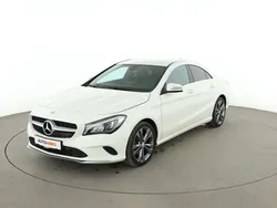 Weiß Gebraucht 2016 Mercedes CLA180 Urban Limousine | 18.010 € (Fairer Preis)