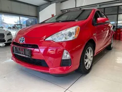 Rot Gebraucht 2013 Toyota Prius c Kleinwagen | 9.999 €