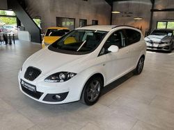 Weiss Gebraucht 2015 Seat Altea Van / Kleinbus | 8.980 €