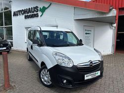 Weiß Gebraucht 2018 Opel Combo Selection Van / Kleinbus | 9.780 € (Fairer Preis)