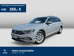 Grau Gebraucht 2023 VW Passat Business Kombi | 27.930 € (Fairer Preis)