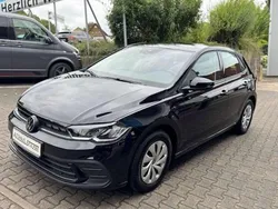 Deep black perleffekt Gebraucht 2023 VW Polo IQ Drive Kleinwagen | 18.650 € (Guter Preis)