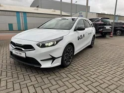Cararraweiss Gebraucht 2025 Kia Ceed Sportswagon Kombi | 22.480 € (Guter Preis)