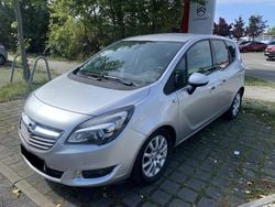 Silber Gebraucht 2016 Opel Meriva drive Van / Kleinbus | 5.990 € (Guter Preis)