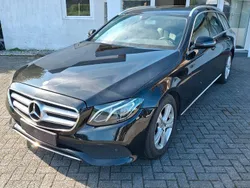 Schwarz Gebraucht 2017 Mercedes E220 Kombi | 9.990 €