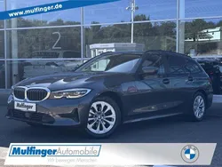 Mineral grau (metallic) Gebraucht 2022 BMW 320 Kombi | 22.749 € (Guter Preis)