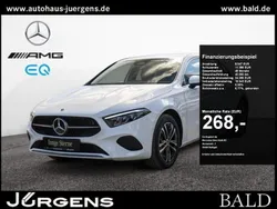 Weiss unilack polarweiss Gebraucht 2024 Mercedes A250 Progressive Limousine | 28.480 € (Superpreis)