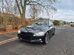 Schwarz Gebraucht 2012 BMW 320 Comfort Edition Kombi | 5.500 € (Fairer Preis)