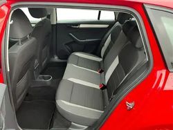 Laserweiss Gebraucht 2018 Skoda Rapid Clever Kleinwagen | 12.889 € (Etwas zu teuer)