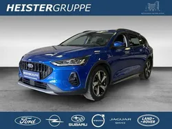 Blau (dynamicblau metallic) Gebraucht 2024 Ford Focus Active X Limousine | 26.890 € (Fairer Preis)