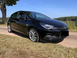 Schwarz Gebraucht 2019 Opel Astra Active Limousine | 10.900 € (Fairer Preis)