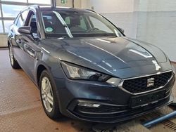 Grau Gebraucht 2024 Seat Leon Limousine | 26.739 € (Guter Preis)