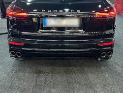 Schwarz Gebraucht 2016 Porsche Cayenne S SUV | 27.900 €