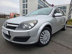 Silber Gebraucht 2007 Opel Astra Edition Limousine | 1.900 € (Guter Preis)