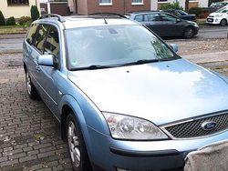 Blau Gebraucht 2005 Ford Mondeo Kombi | 2.000 € (Fairer Preis)