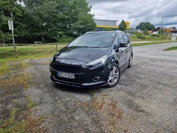 Schwarz Gebraucht 2016 Ford S-MAX Titanium Van / Kleinbus | 17.950 € (Etwas zu teuer)