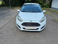 Weiß Gebraucht 2014 Ford Fiesta Trend Kleinwagen | 5.399 € (Fairer Preis)