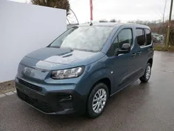 Blau Neu 2024 Fiat Doblò Van / Kleinbus | 27.390 € (Etwas zu teuer)