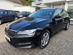 Schwarz Gebraucht 2022 Skoda Superb Ambition Kombi | 16.890 € (Fairer Preis)