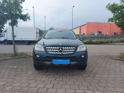 Grün Gebraucht 2006 Mercedes ML320 SUV | 9.299 € (Fairer Preis)