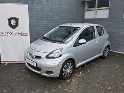 Silber Gebraucht 2009 Toyota Aygo Cool Kleinwagen | 2.400 € (Fairer Preis)
