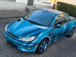 Blau Gebraucht 2002 Peugeot 206 CC Cabrio | 3.500 € (Etwas zu teuer)