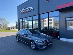 Grau Gebraucht 2017 Mercedes C180 Limousine | 17.950 € (Guter Preis)