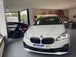 Weiß Gebraucht 2020 BMW 216 Gran Tourer Sport Line Van / Kleinbus | 14.990 € (Fairer Preis)
