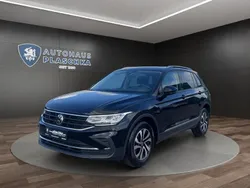 Deep black perleffekt (schwarz) Gebraucht 2021 VW Tiguan SUV | 26.450 € (Fairer Preis)