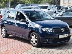 Blau Gebraucht 2015 Dacia Sandero Ambiance Limousine | 3.300 €