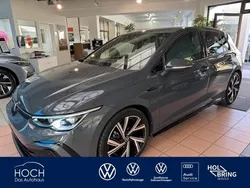 Grau Gebraucht 2021 VW Golf VIII R-line Limousine | 23.900 € (Fairer Preis)