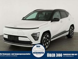 Serenity white metallic/ dach Gebraucht 2024 Hyundai Kona Prime SUV | 31.995 € (Guter Preis)
