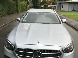 Silber Gebraucht 2022 Mercedes E220 Kombi | 20.900 €