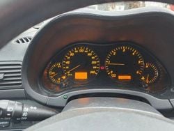 Blau Gebraucht 2005 Toyota Avensis Executive Limousine | 4.000 € (Teuer)