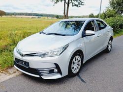 Silber Gebraucht 2018 Toyota Corolla Limousine | 14.800 €