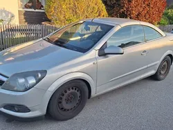 Beige Gebraucht 2009 Opel Astra Cabriolet Edition Cabrio | 1.400 € (Superpreis)