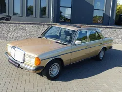 Beige Gebraucht 1984 Mercedes 300 Limousine | 14.900 €