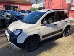 Weiß Gebraucht 2020 Fiat Panda Cross Kleinwagen | 9.996 € (Fairer Preis)