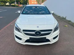 Weiß Gebraucht 2016 Mercedes CLA180 AMG line Limousine | 9.900 € (Superpreis)
