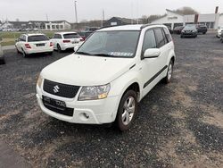 Weiß Gebraucht 2010 Suzuki Grand Vitara Club SUV | 3.700 €