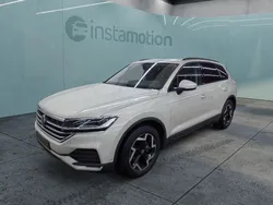 Beige Gebraucht 2024 VW Touareg SUV | 57.233 € (Guter Preis)