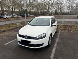 Weiß Gebraucht 2009 VW Golf VI Kleinwagen | 3.000 € (Fairer Preis)