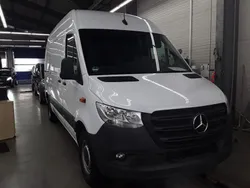 Weiss Gebraucht 2023 Mercedes Sprinter Van | 39.549 € (Fairer Preis)