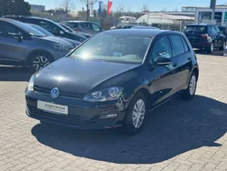 Schwarz Gebraucht 2014 VW Golf VII Trendline Limousine | 8.700 € (Guter Preis)