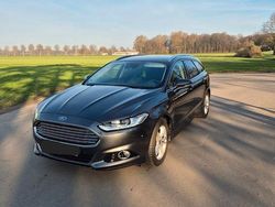 Grau Gebraucht 2016 Ford Mondeo Titanium Limousine | 11.700 € (Fairer Preis)