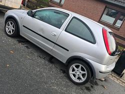 Grau Gebraucht 2004 Opel Corsa Kleinwagen | 380 € (Guter Preis)