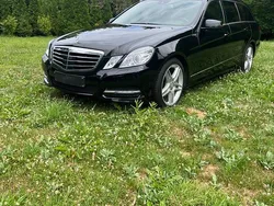 Schwarz Gebraucht 2012 Mercedes E350 Kombi | 13.990 €