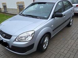 Grau Gebraucht 2006 Kia Rio EX Limousine | 2.000 € (Guter Preis)